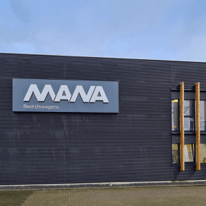 Lichtreclame Mana Bedrijfswagens Goes - portfolio Brouwers Lichtreclame Mana Bedrijfswagens Goes