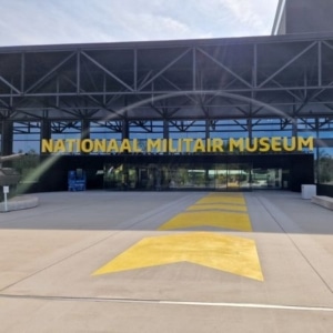 Lichtreclame voor Nationaal Militair Museum - galerie