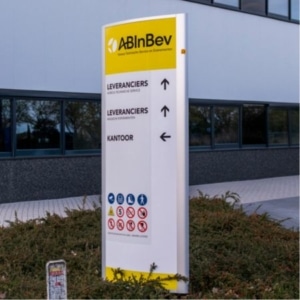 Reclamezuil voor HTS AB InBev - portfolio 2