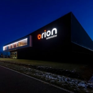 Led lichtreclame voor Orion Automotive - Brouwers Reklame - aanzicht voorgevel Led lichtreclame voor Orion Automotive - Brouwers Reklame - aanzicht voorgevel