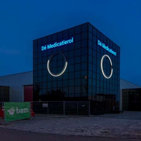 Led lichtreclame voor Apotheek Voorzorg - - Brouwers Reklame - logo De Medicatierol