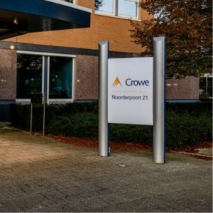 Signing Crowe Venlo Signing Crowe venlo - Reclamezuil