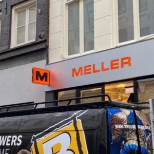 Led lichtreclames gevel Meller - Amsterdam - galerie Brouwers Reklame Led lichtreclames gevel Meller - Amsterdam - galerie Brouwers Reklame